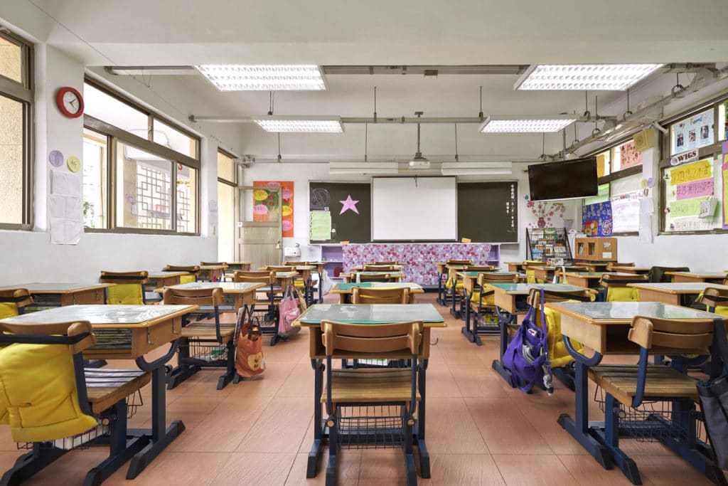 classroom lighting in an elementary classroom setting